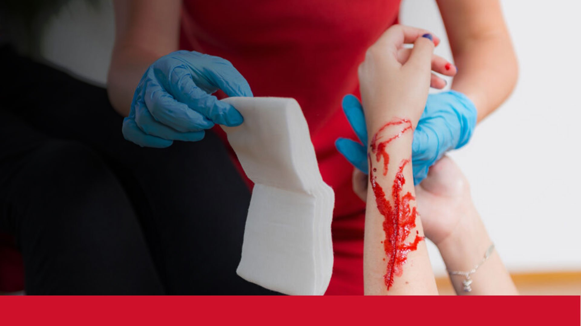 Usa técnicas de Stop The Bleed para emergencias en casa